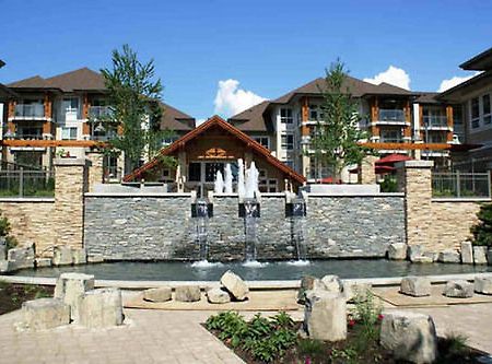 Waterscapes Resort By Dkra Kelowna Exterior foto